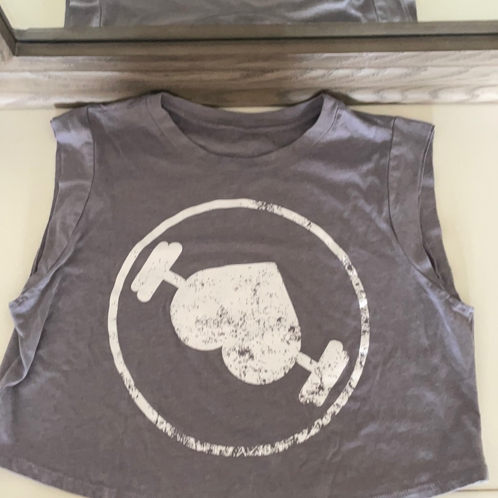 WodBottom muscle crop top tank size M